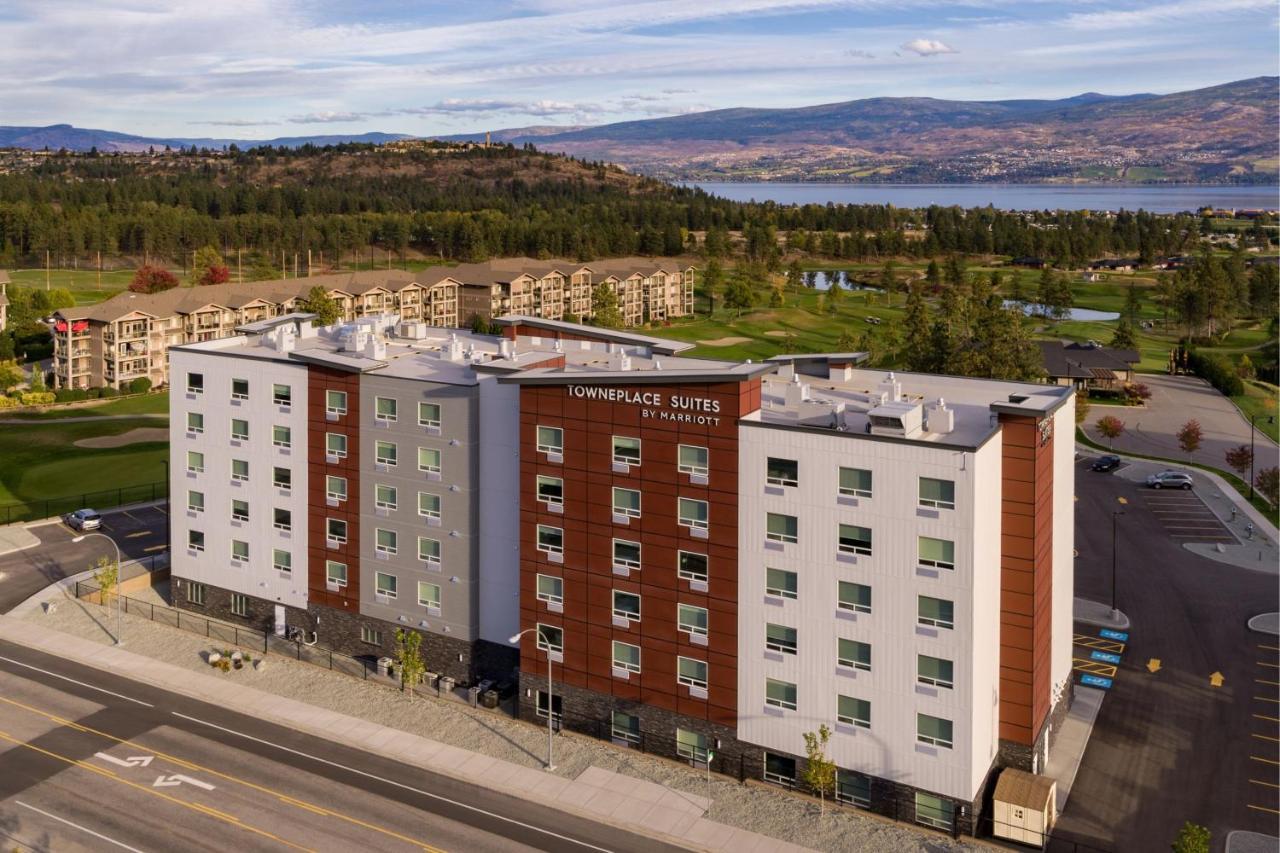 Towneplace Suites By Marriott West Kelowna Bagian luar foto