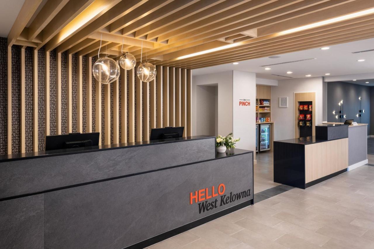 Towneplace Suites By Marriott West Kelowna Bagian luar foto