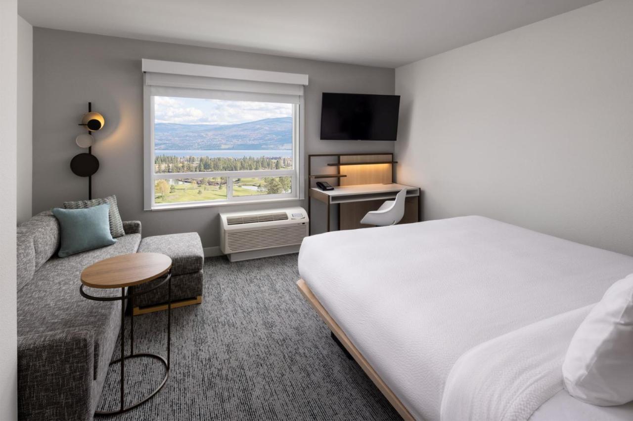Towneplace Suites By Marriott West Kelowna Bagian luar foto